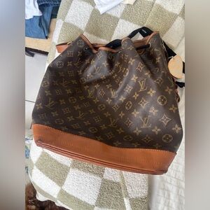 Louis Vuitton vintage bucket bag